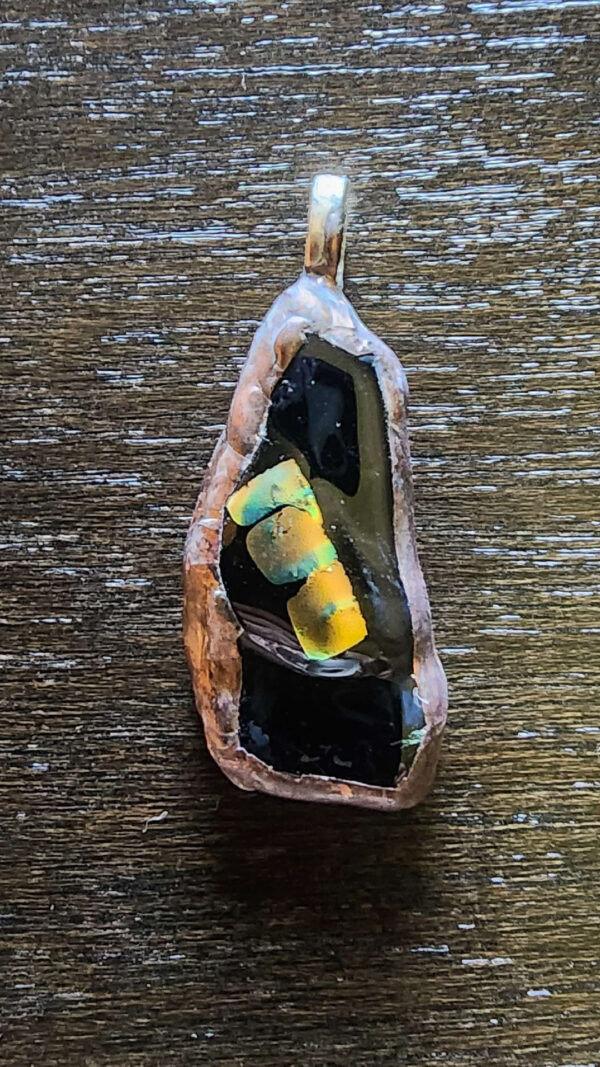 Onde solaire Pendentif fusing sur verre noir épais