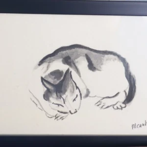 Chat endormi noir, blanc et gris au sumi e