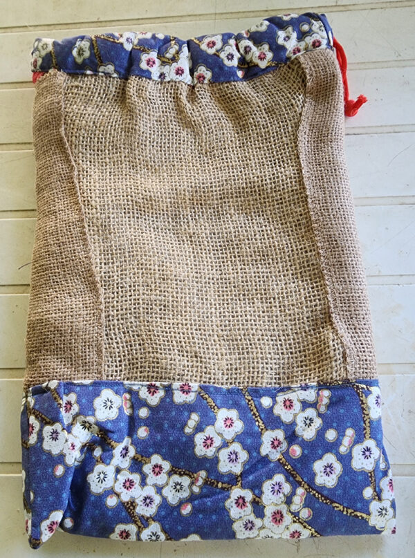 Éthique, Vegan & Coloré - Un Nouveau Look pour un Sac à Patates