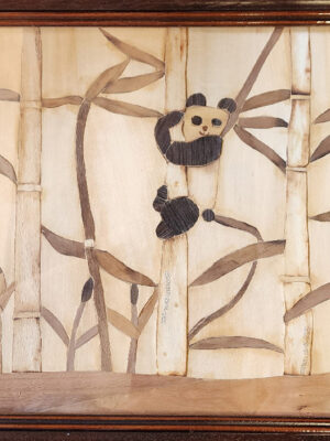 Marqueterie panda dans les bambous encadrée