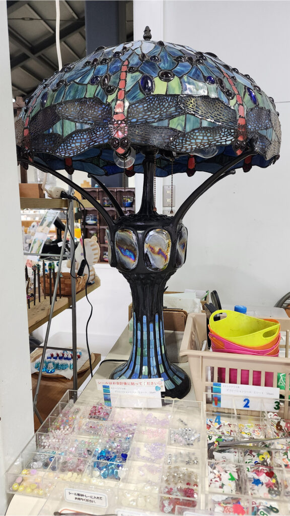 Japon: Lampe Tiffany aux libellules